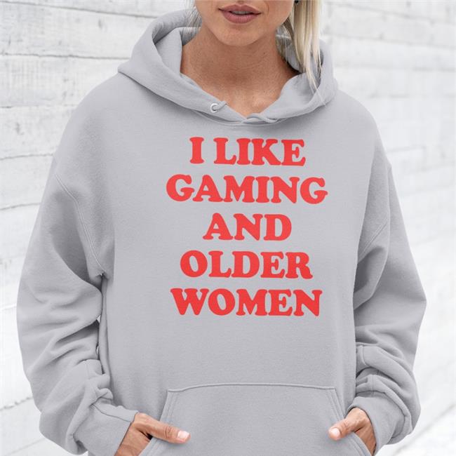 CLG PunsAndBuns I Like Gaming And Older Women Long Sleeve Tee Shirt