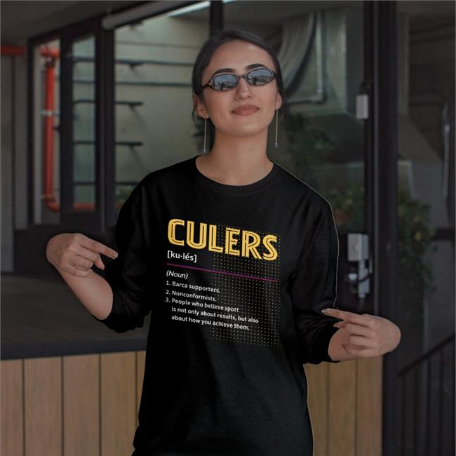 Sarah Wearing Culers Definition Tee Shirt