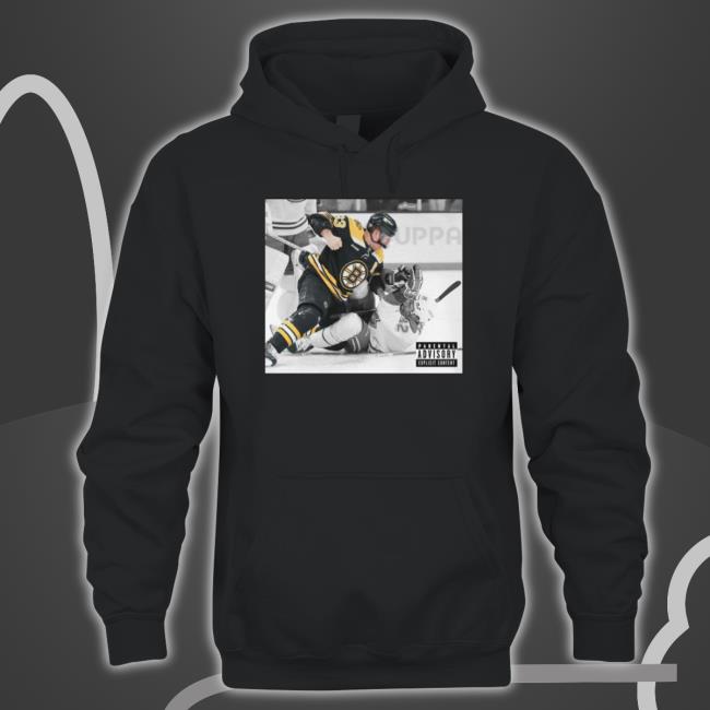 Boston Bruins Brad Marchand Goes After Canadiens’ Rem Shirt