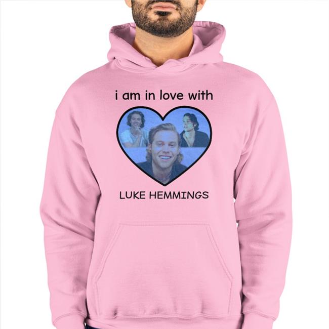 5 Seconds Of Summer Cate Is An Emotional Blender I Am In Love With Luke Hemmings Shirt